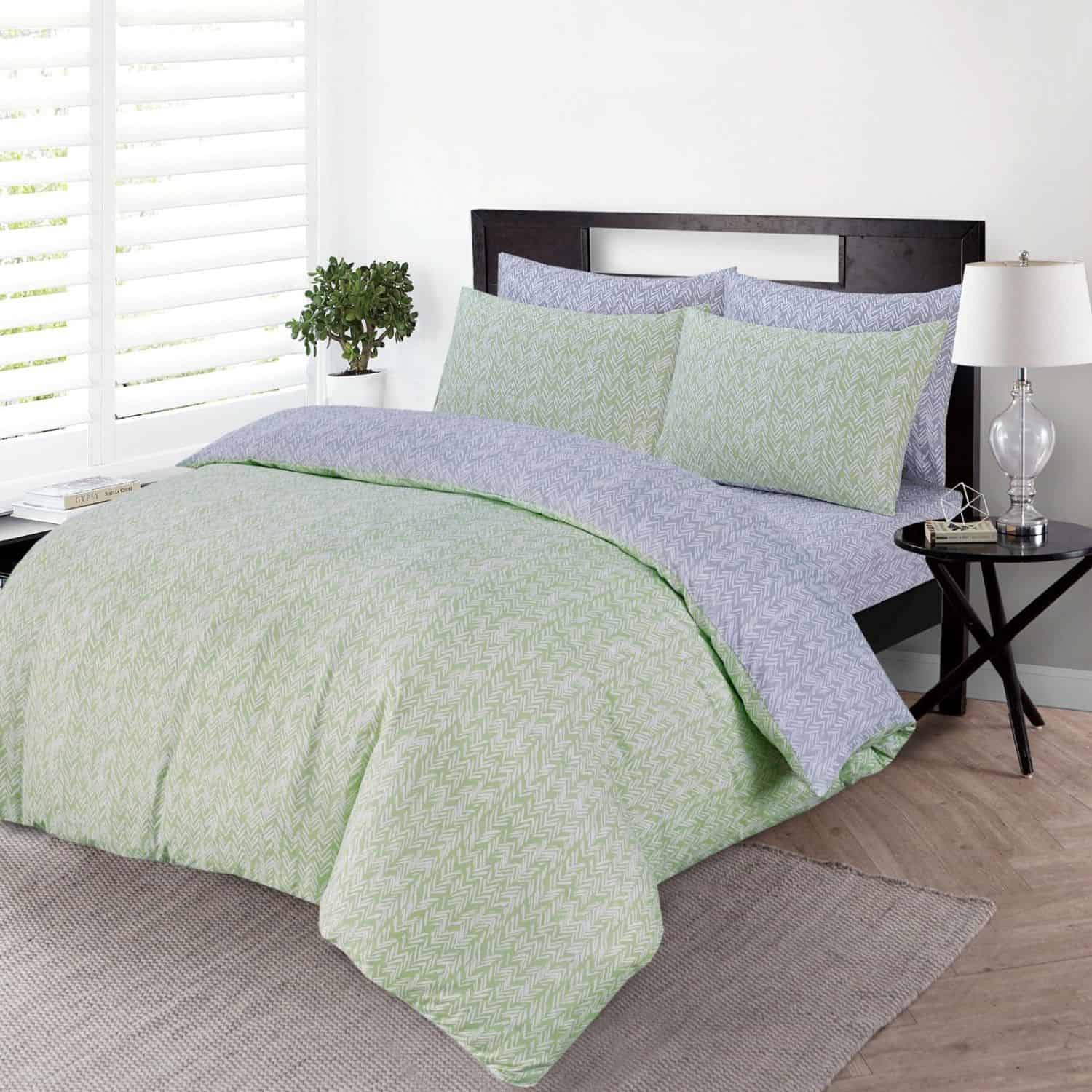 4 Piece Complete Bedding Set Duvet Cover Set With Fitted Bed Sheet & Pillowcases - Silver Sage