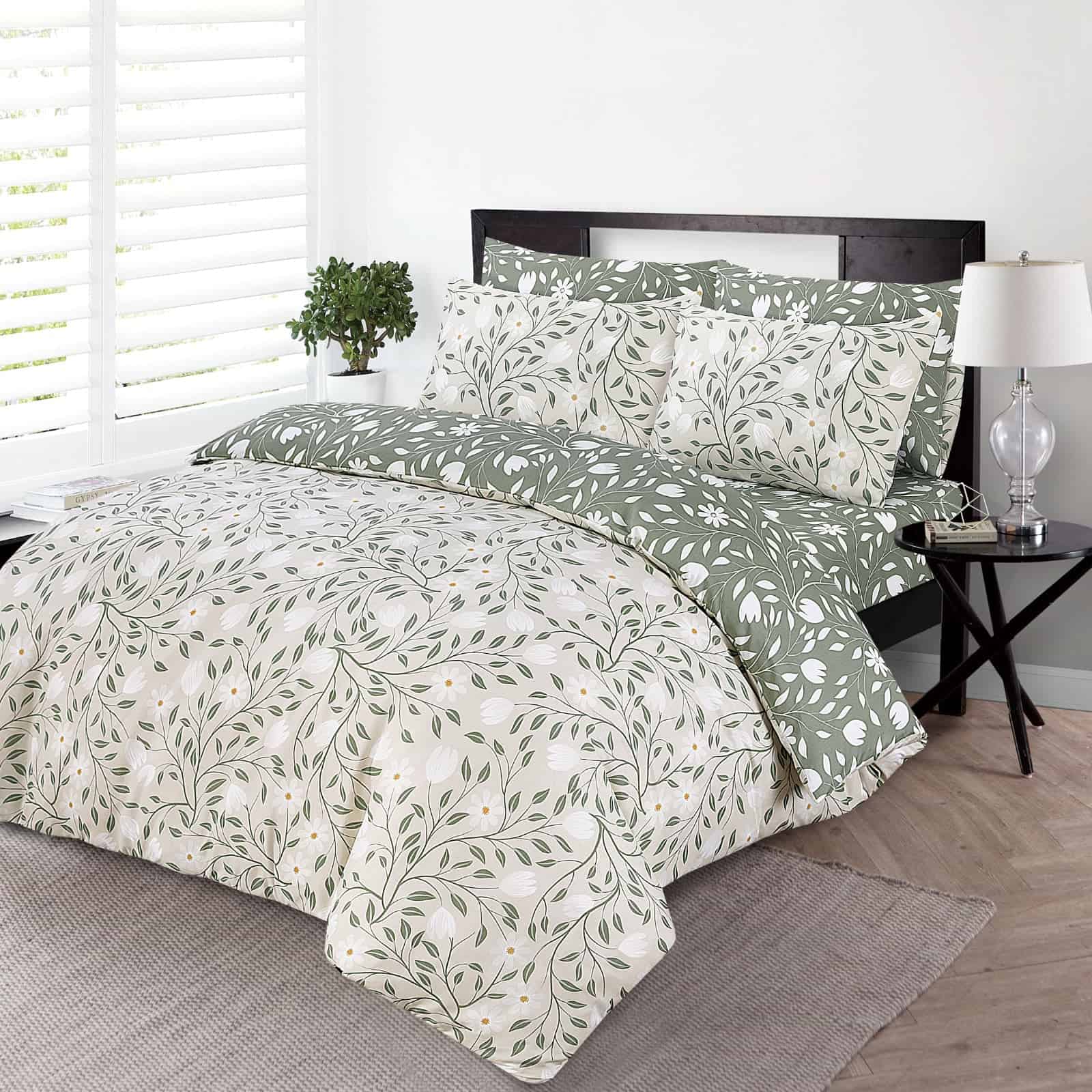 4 Piece Complete Bedding Set Duvet Cover Set With Fitted Bed Sheet & Pillowcases - Tulip Green
