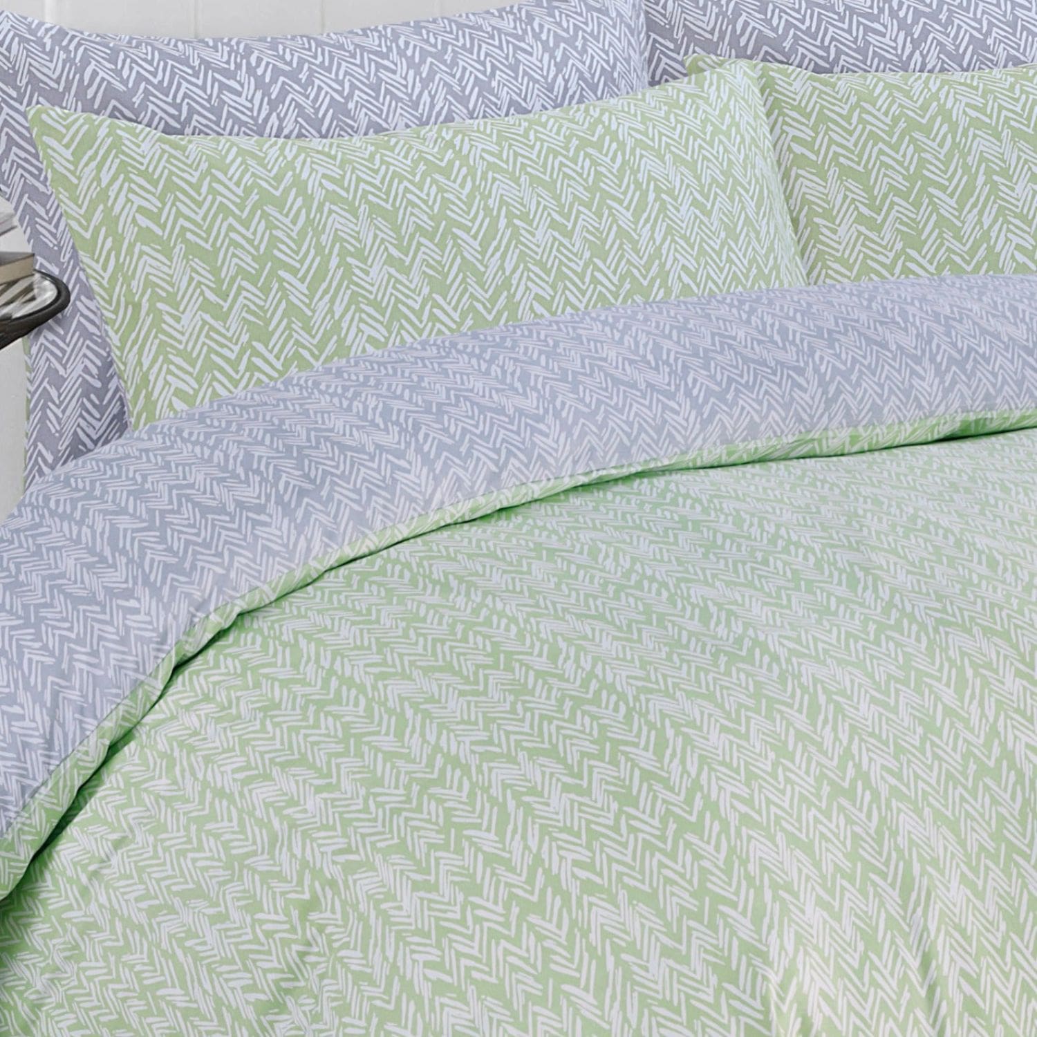 Silver Sage 4 Piece Complete Bedding Set - Feel the Comfort