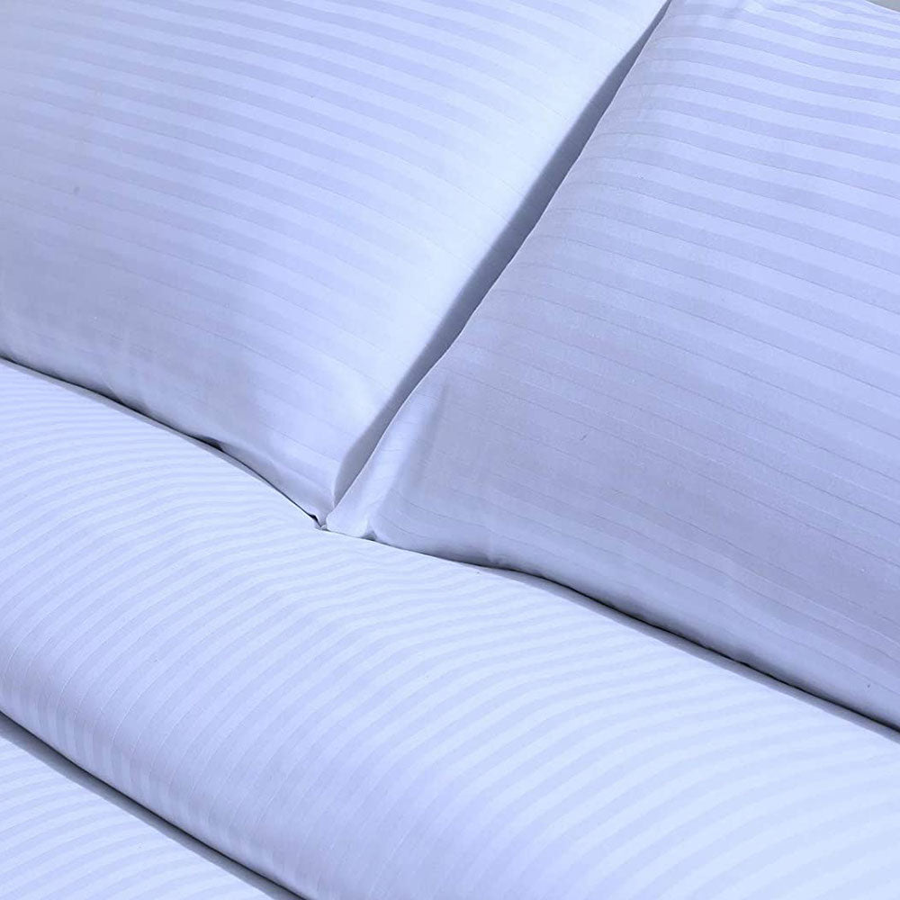 hotel quality cotton sateen duvet cover white and pillow cases