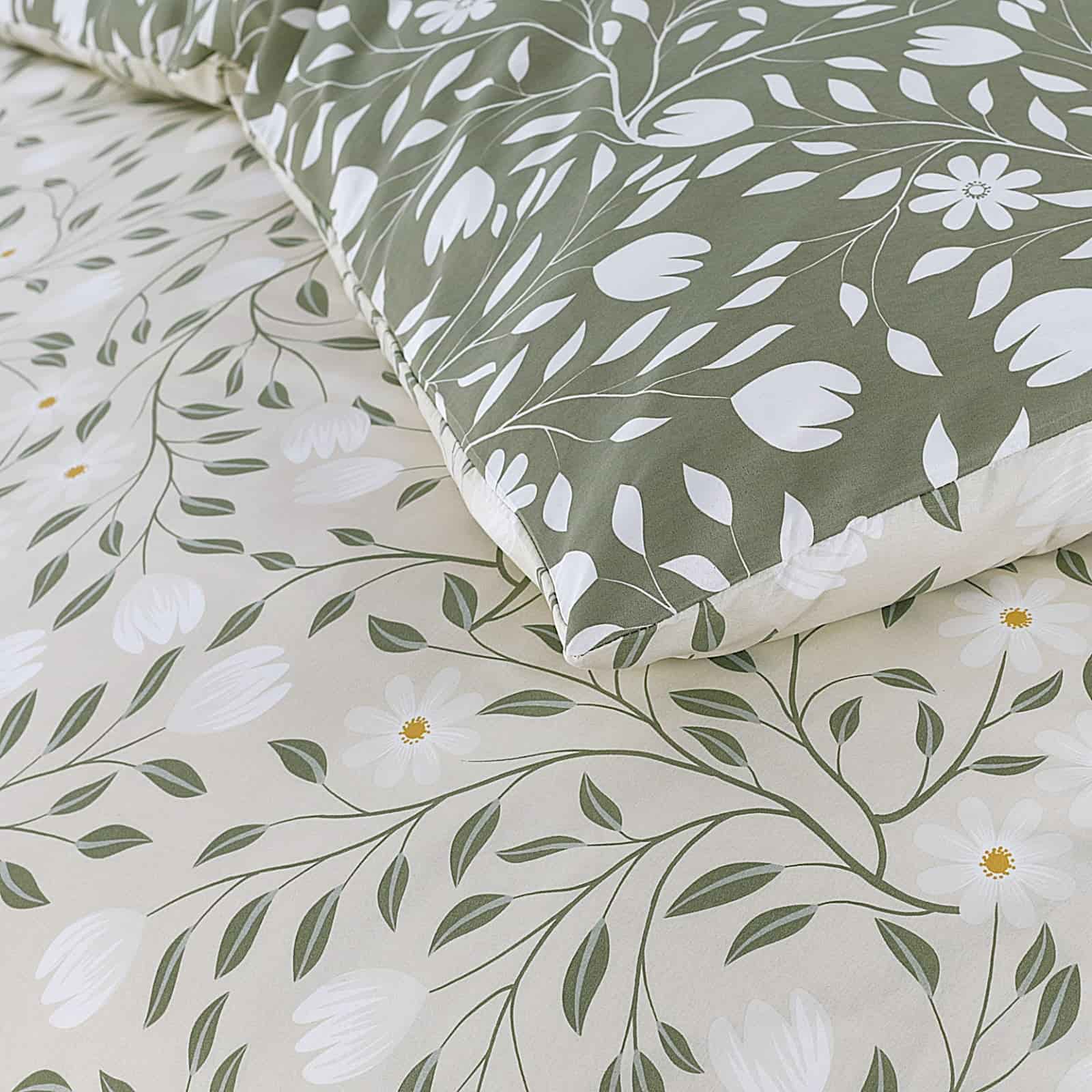 4 piece duvet cover set in tulip green colour