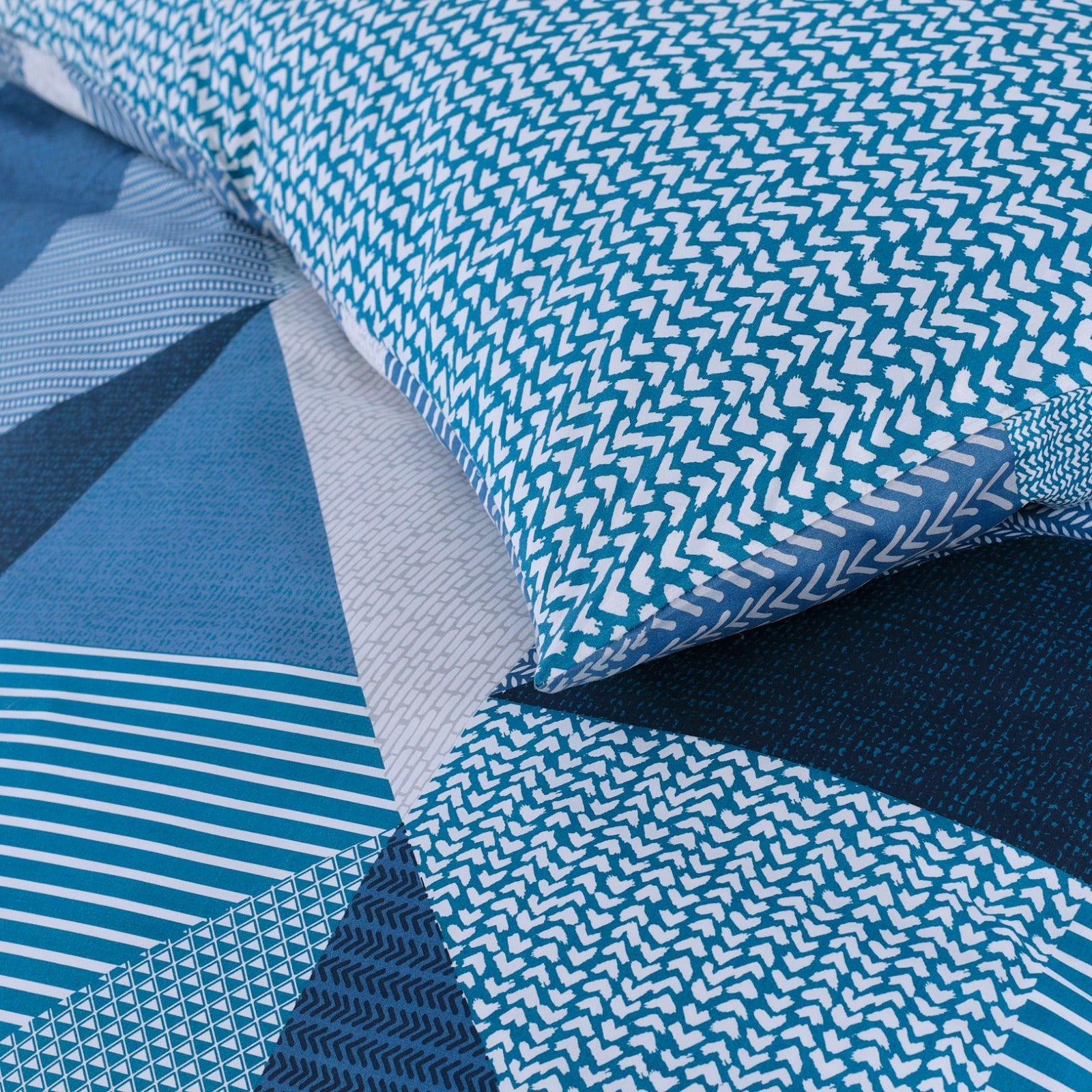 MODAWAVE teal duvet cover and sheet set