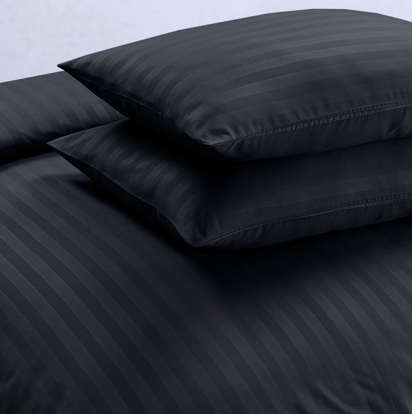 Luxury Stripes Bedding Set Duvet Cover Set Quilt Covers and Pillow Cases All Sizes - Black MODAWAVE