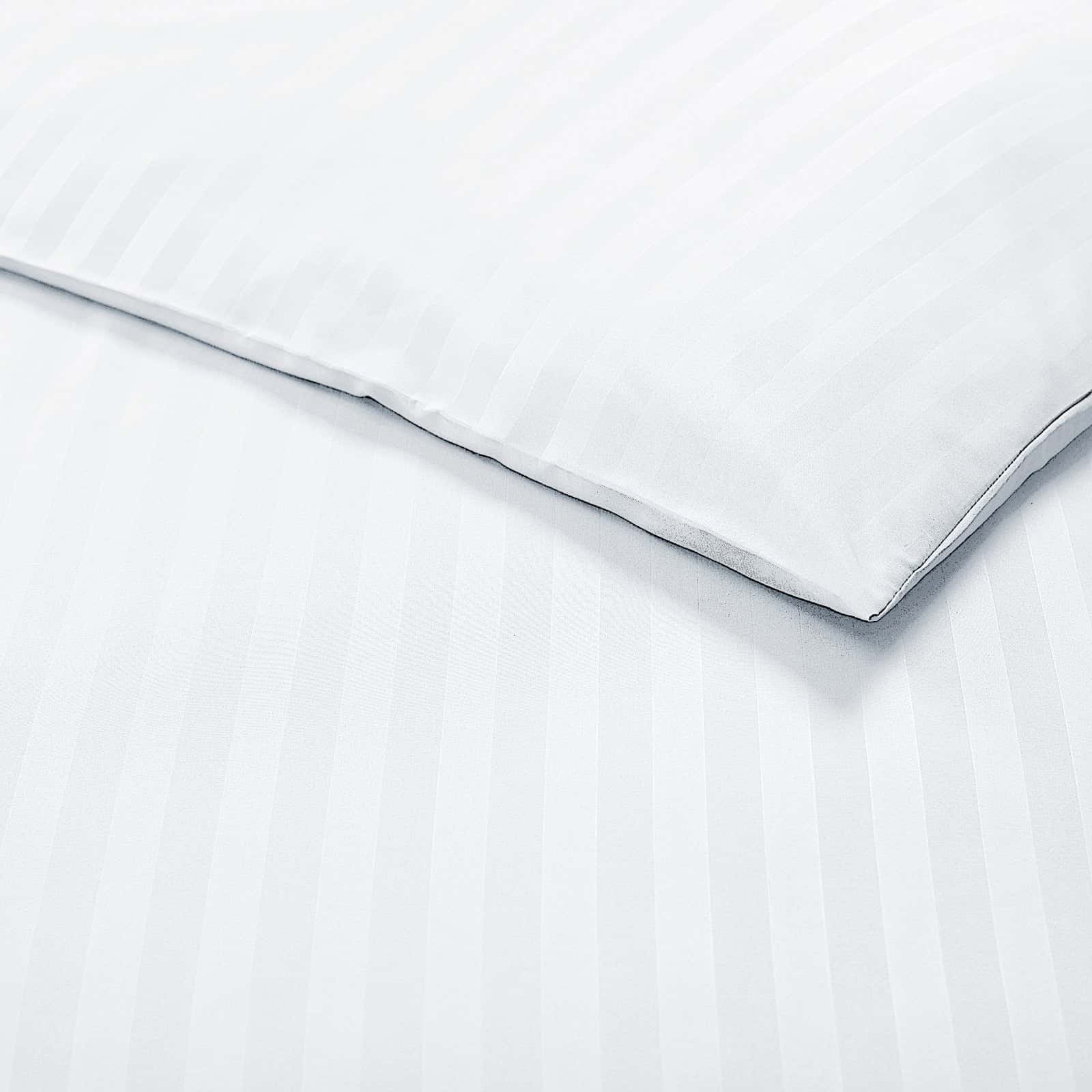 all sizes white bedding set with stripe design