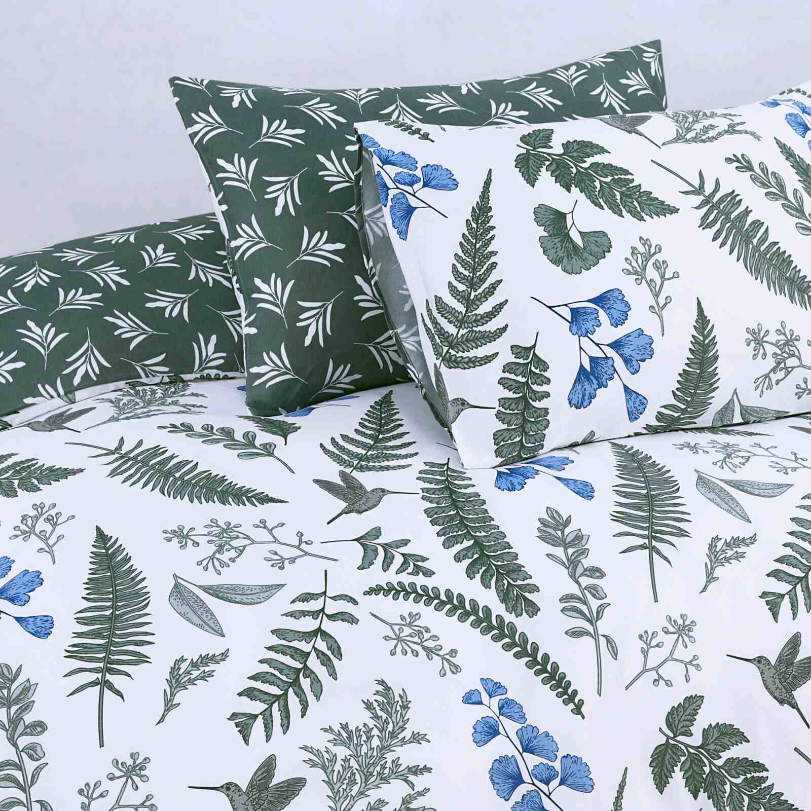 breathable and hypoallergenic emerald green bedding set