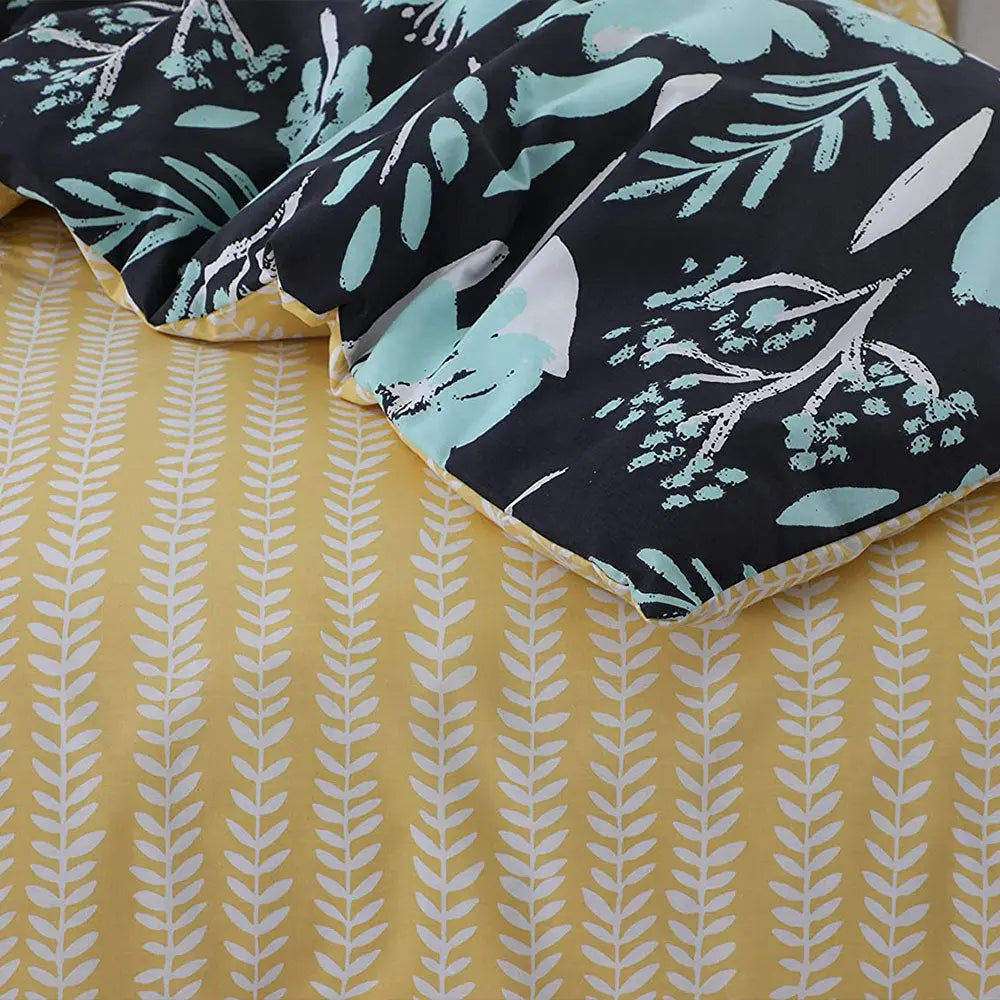 lightweight polycotton printed duvet set with pillowcases